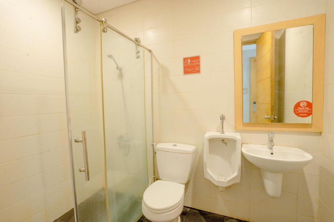 Life Hotel Stasiun Kota Surabaya Rom bilde